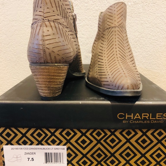 ✨HP✨Charles David Zander Bootie Grey SZ 7.5 - Picture 7 of 7